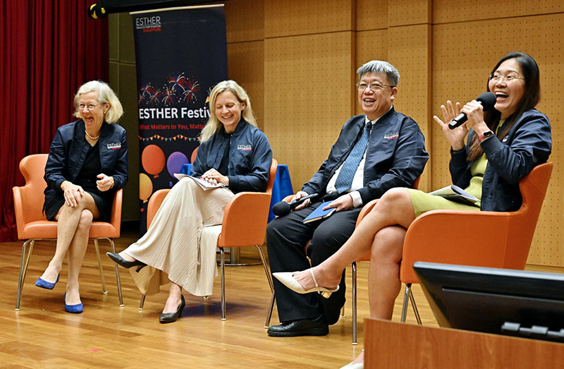 Paneldebatten bjöd på både allvar och skratt.